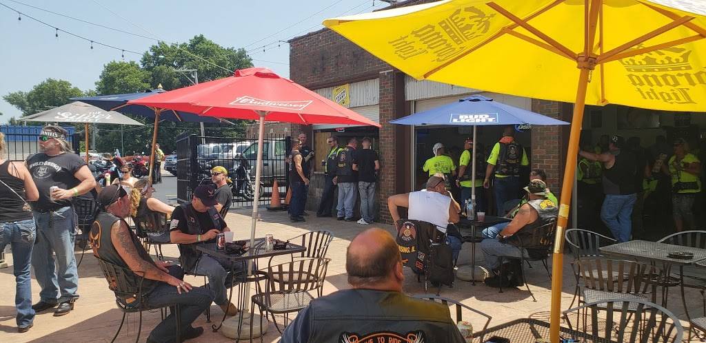 Rte 66 Bar & Grill | restaurant | 113 E Baltimore St, Wilmington, IL 60481, USA | 8154766000 OR +1 815-476-6000