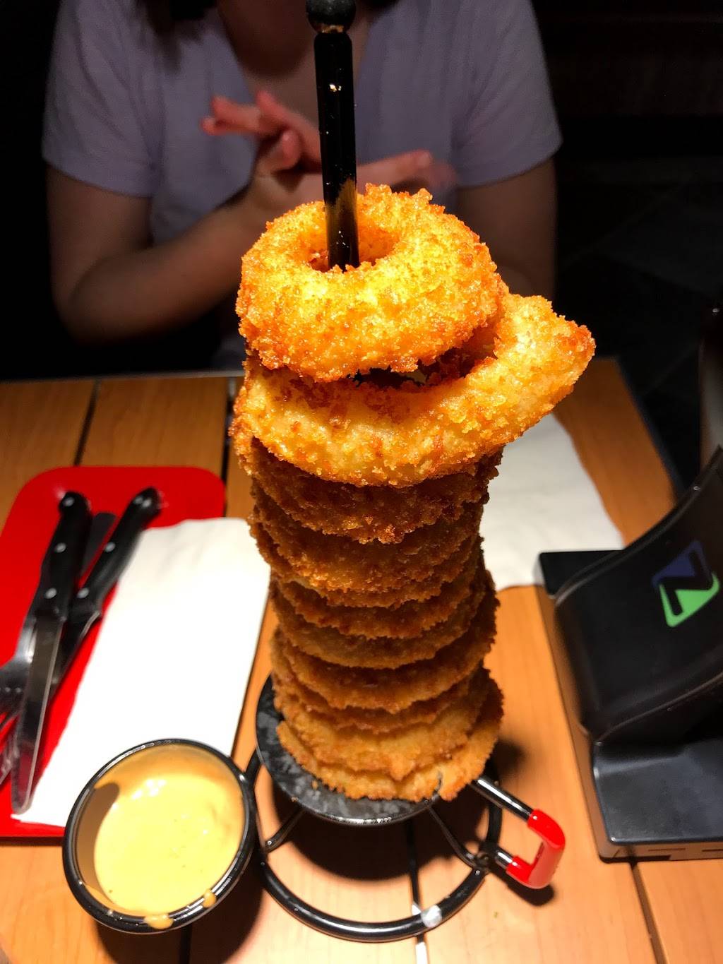 Red Robin Gourmet Burgers and Brews | restaurant | 5601 Brodie Ln, Sunset Valley, TX 78745, USA | 5122772220 OR +1 512-277-2220