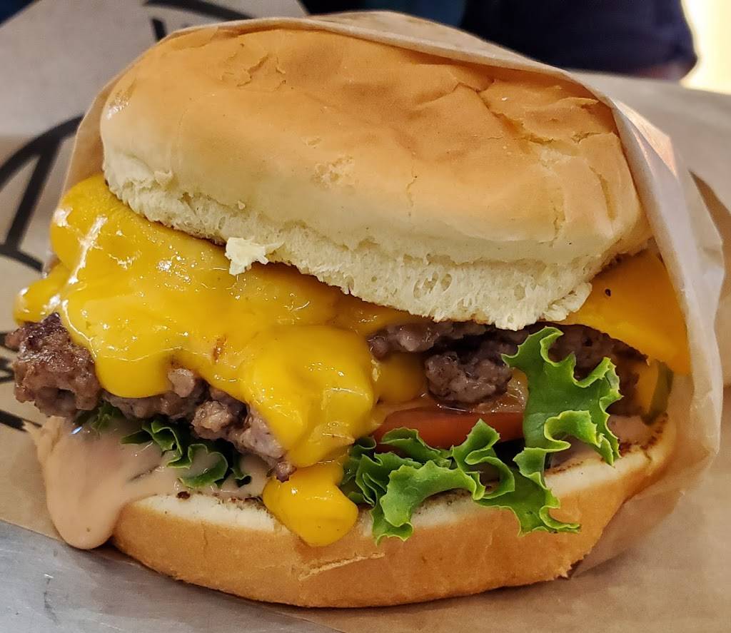 Elevation Burger | meal takeaway | 479 Stillwater Ave, Bangor, ME 04401, USA | 2072627351 OR +1 207-262-7351