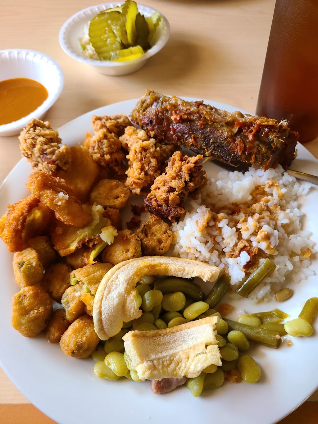 Lairds Bar-B-Q Pit | restaurant | 4827 Savannah Hwy, North, SC 29112, USA | 8032475121 OR +1 803-247-5121