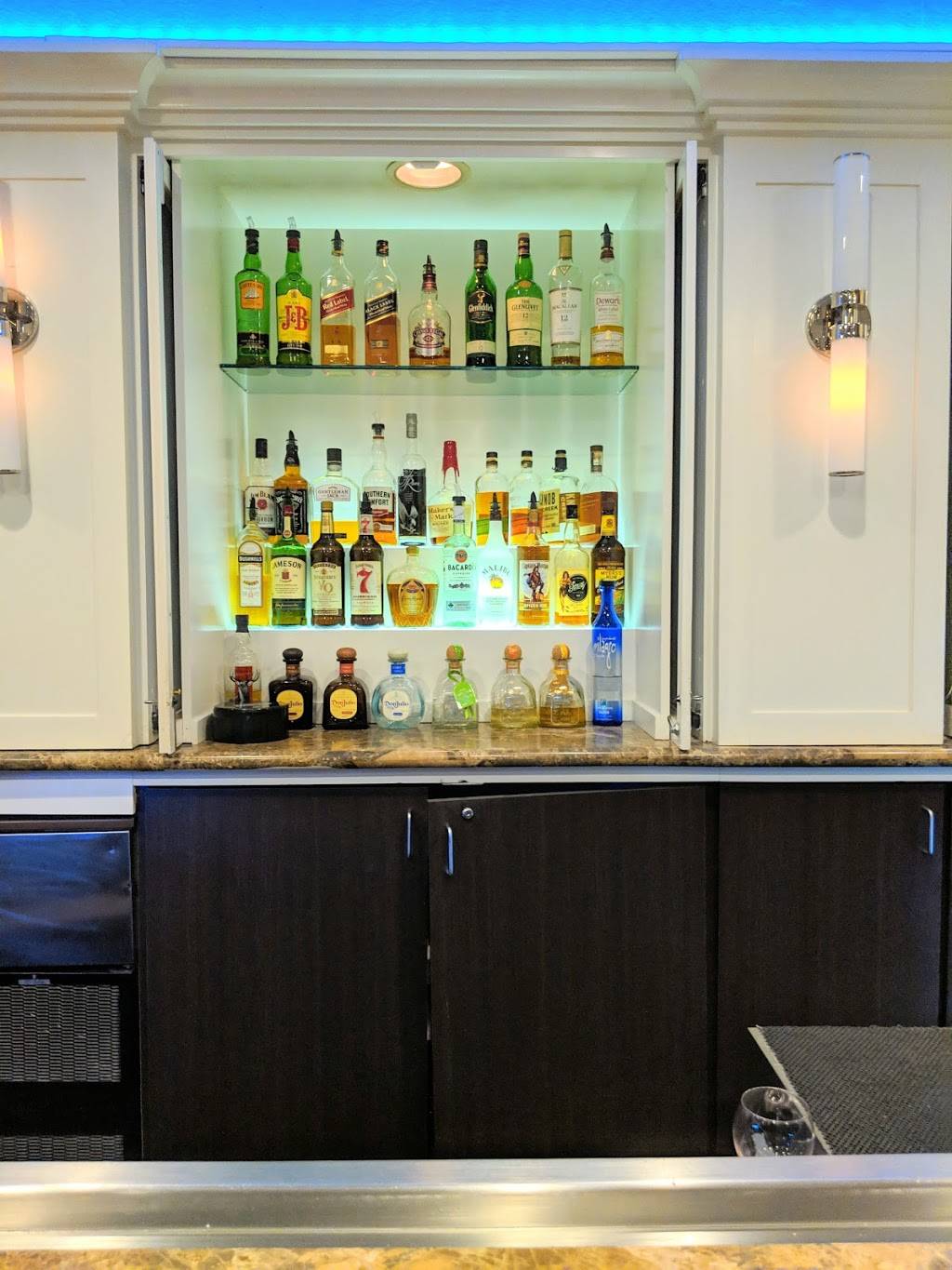 RBG Bar and Grill | restaurant | 427 N 44th St, Phoenix, AZ 85008, USA | 6022204400 OR +1 602-220-4400