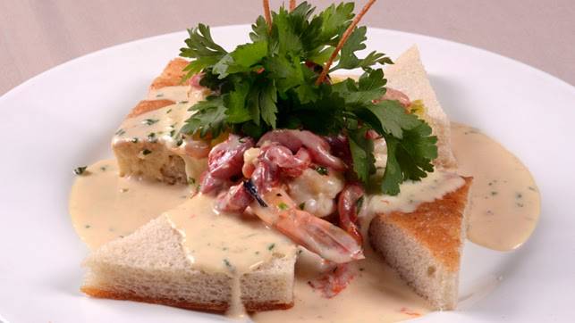 Safehouse | restaurant | 195 Old Forge Rd, East Greenwich, RI 02818, USA | 4018854999 OR +1 401-885-4999