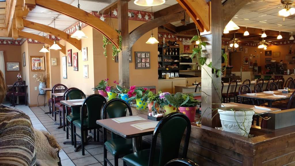 Four Star Diner | restaurant | 168 N Mecca St, Cortland, OH 44410, USA | 2342444560 OR +1 234-244-4560