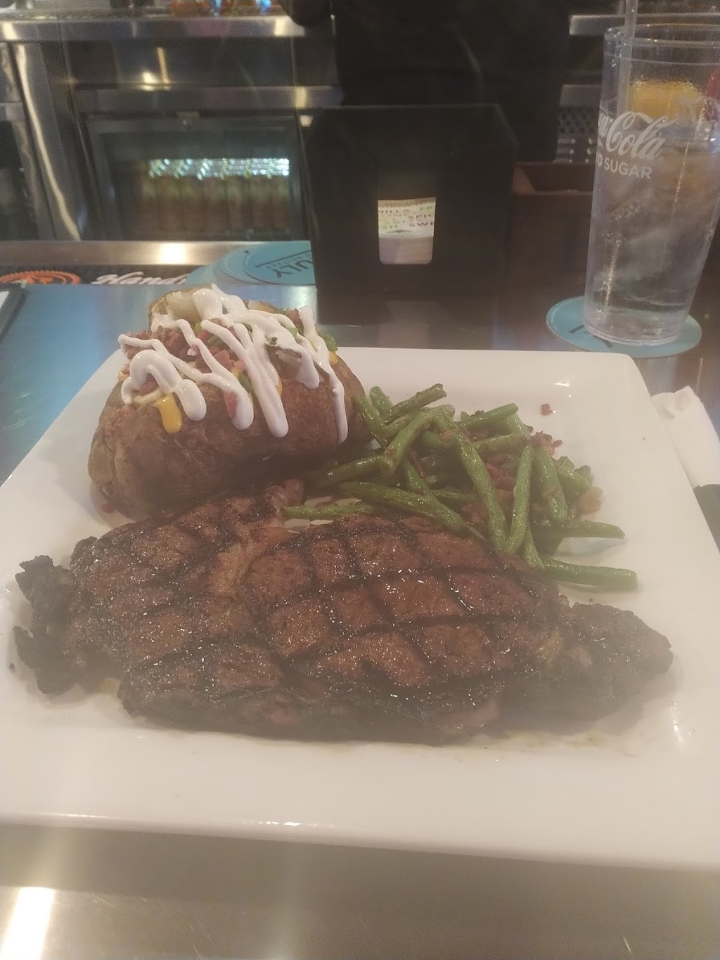 Outlaws Steak & Spirits | restaurant | 13871 Cabela Pkwy, Noblesville, IN 46060, USA | 4632381503 OR +1 463-238-1503