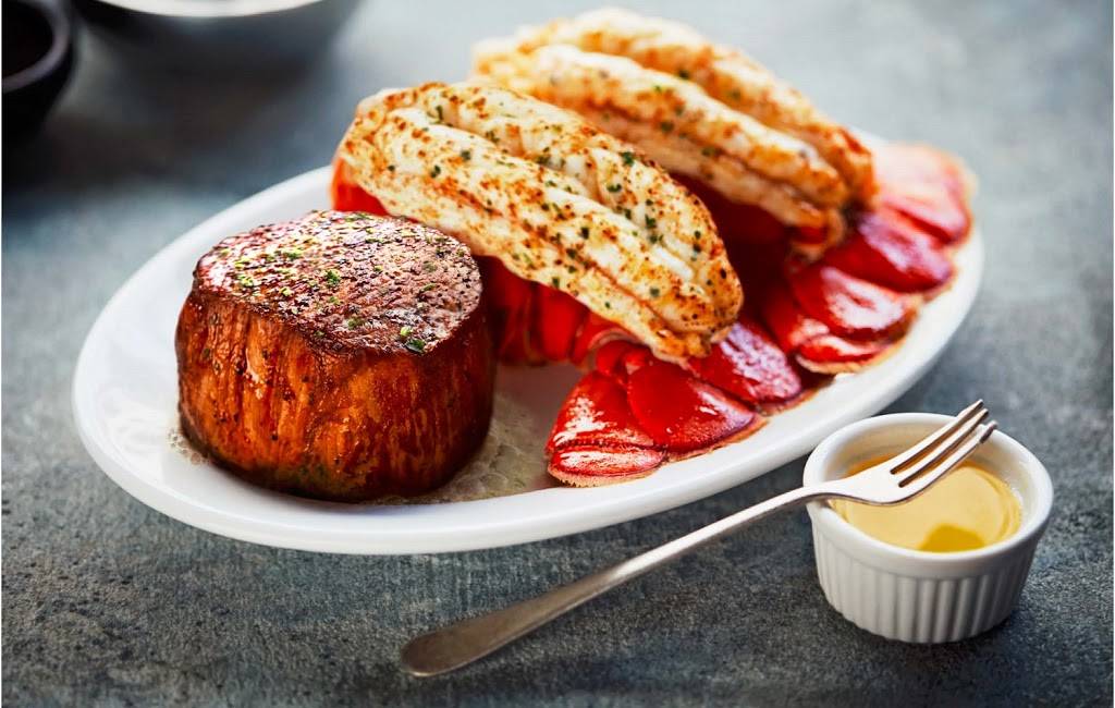 Ruths Chris Steak House | restaurant | 111 W Bay St, Savannah, GA 31401, USA | 9127214800 OR +1 912-721-4800