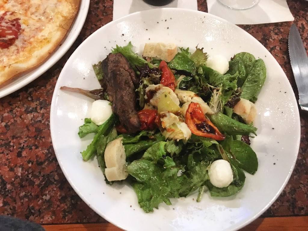 Fieldstone Grill | restaurant | 3970 W Centre Ave, Portage, MI 49024, USA | 2693218480 OR +1 269-321-8480