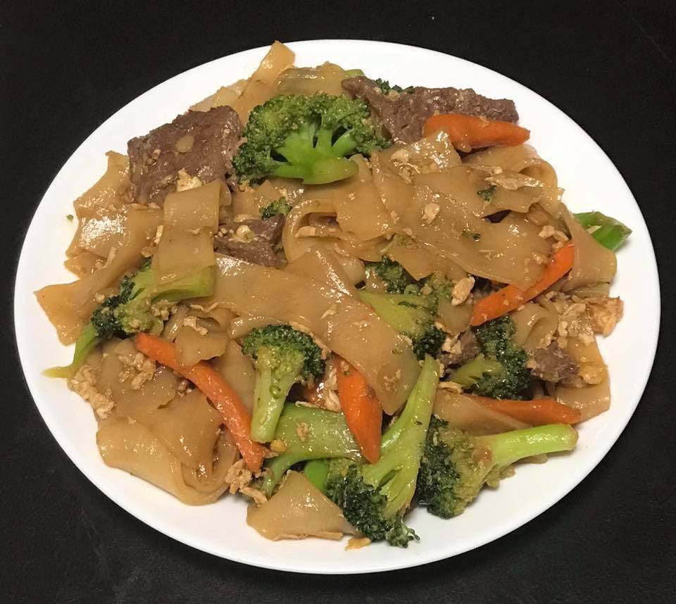 Dans Kitchen | restaurant | 50 S 3rd Ave, Sturgeon Bay, WI 54235, USA | 9208181300 OR +1 920-818-1300