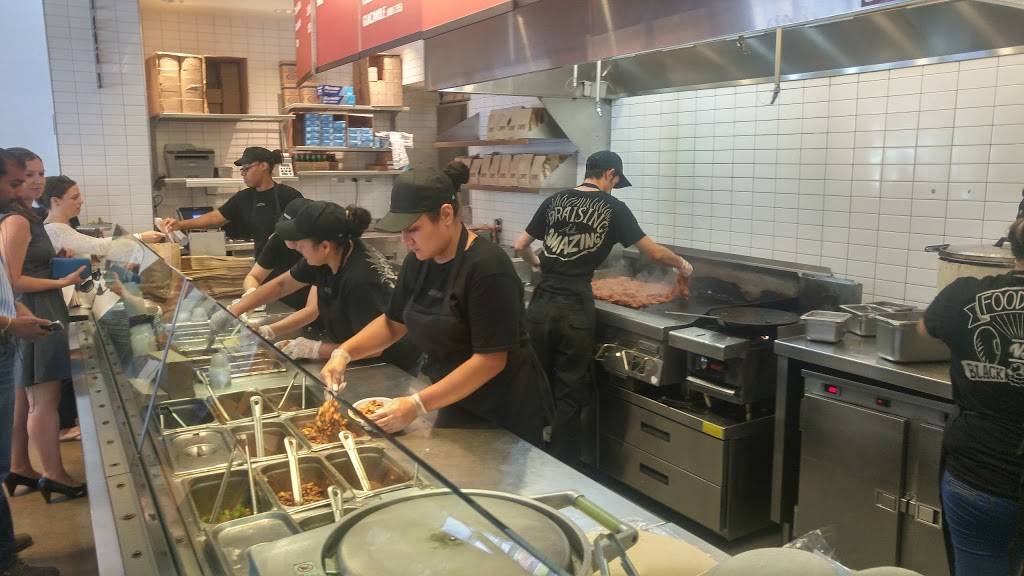 Chipotle Mexican Grill | restaurant | 7923 L Tysons Corner Center, McLean, VA 22102, USA | 7032883890 OR +1 703-288-3890