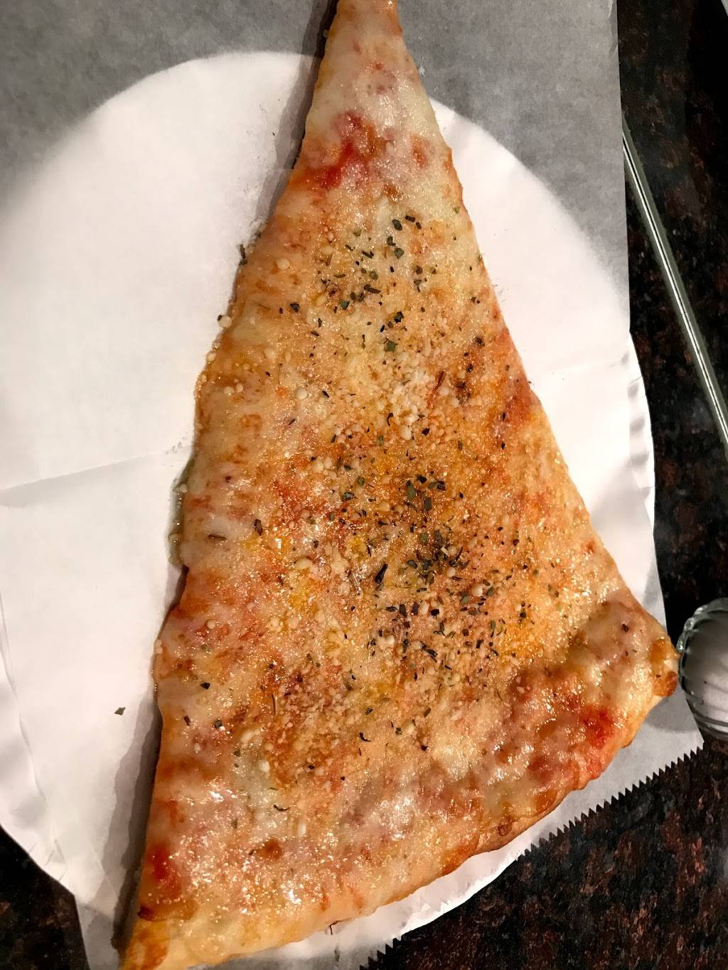 Antonios Pizzeria | restaurant | 32 Court St, Brooklyn, NY 11201, USA | 7182371700 OR +1 718-237-1700