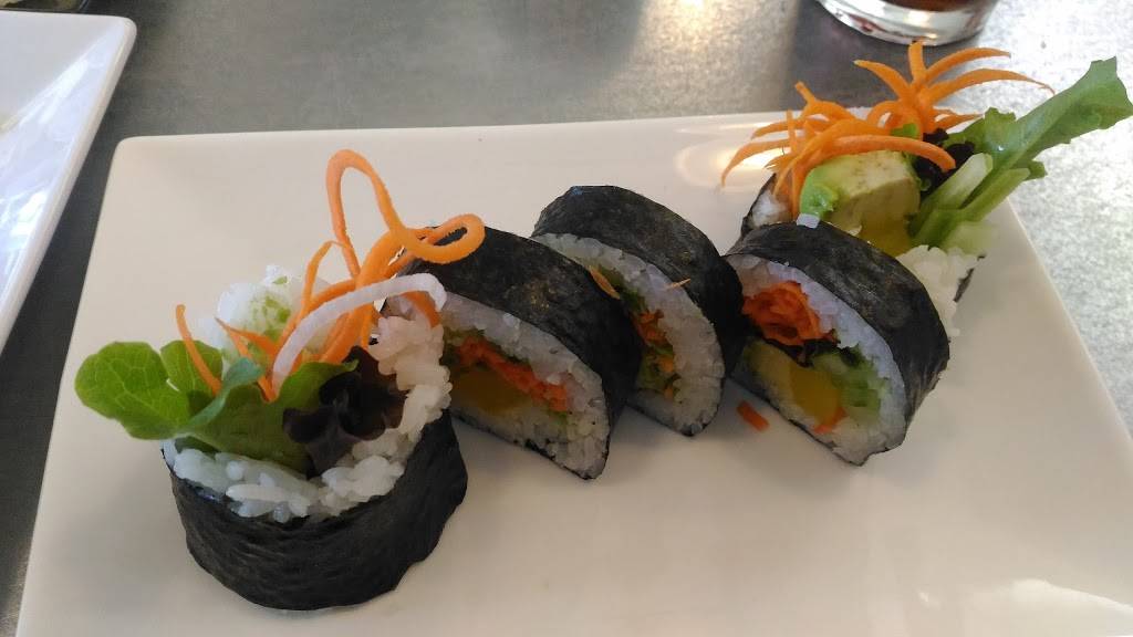 Shiroi Sushi | restaurant | 14103 Winchester Blvd, Los Gatos, CA 95032, USA | 4083405965 OR +1 408-340-5965