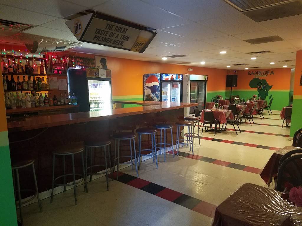 1 In Town African Restaurant | restaurant | 240 S Dupont Hwy #300, New Castle, DE 19720, USA | 3023221212 OR +1 302-322-1212