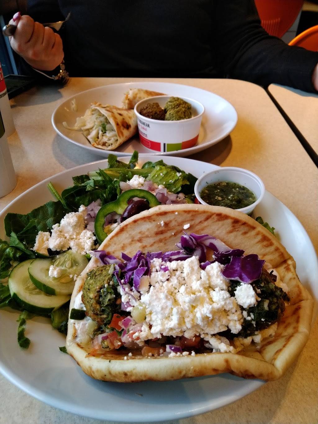 Zoës Kitchen | restaurant | 3205 Woodward Crossing Blvd Suite 300, Buford, GA 30519, USA | 6784828002 OR +1 678-482-8002