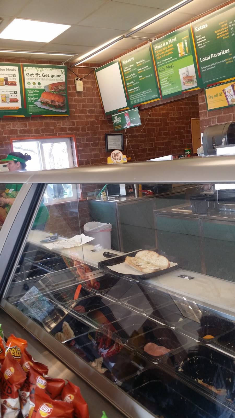 Subway | restaurant | 219 E Layton St, Chelsea, OK 74016, USA | 9187892460 OR +1 918-789-2460