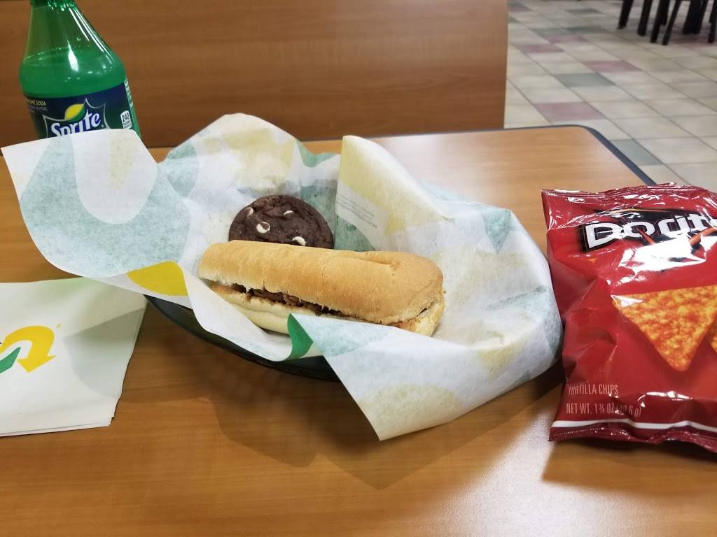 Subway Restaurants | restaurant | 6591 Bristol Hwy #100, Piney Flats, TN 37686, USA | 4233910428 OR +1 423-391-0428