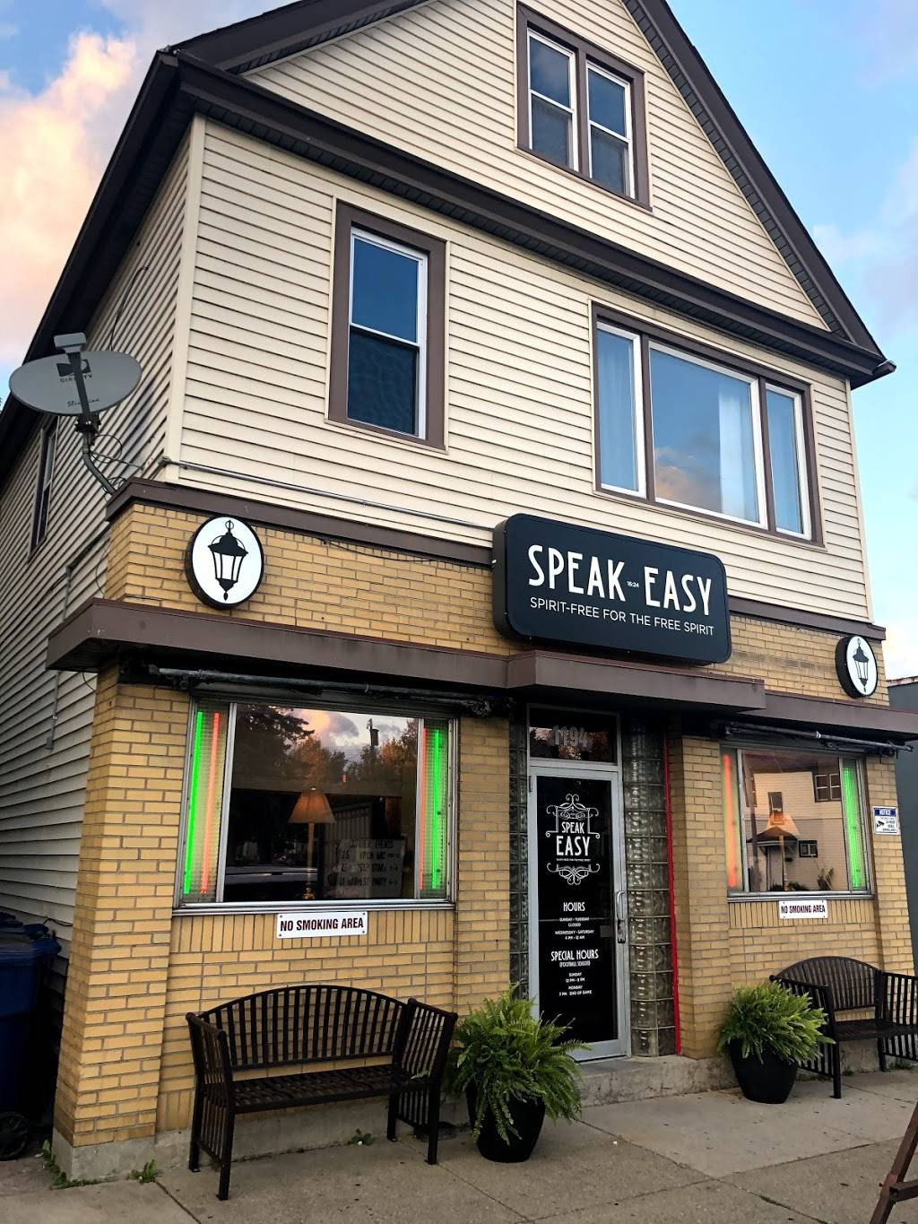 Speak Easy | restaurant | 1194 E Lovejoy St, Buffalo, NY 14206, USA | 7165780939 OR +1 716-578-0939