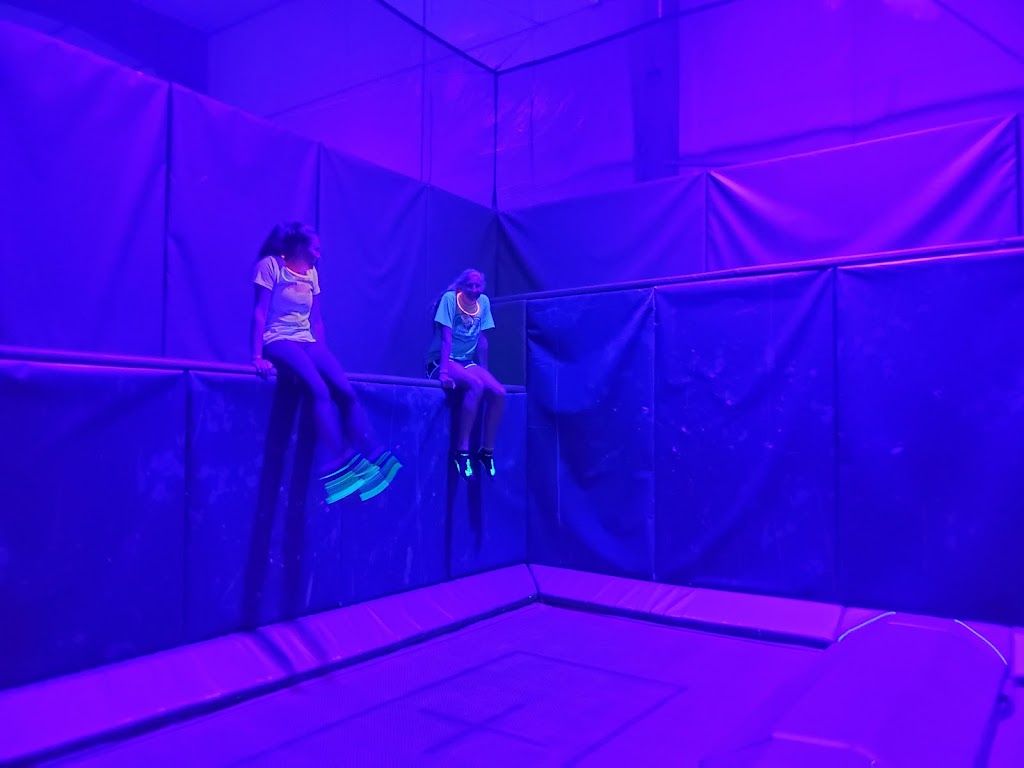 Flight Zone | restaurant | 4901 Tanner Dr, Gillette, WY 82718, USA | 3076709400 OR +1 307-670-9400