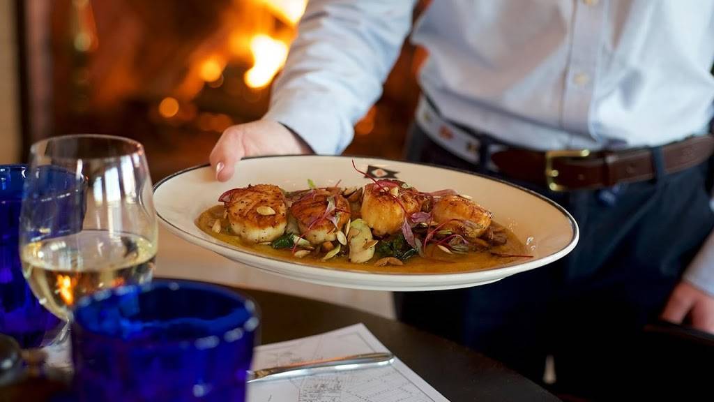 The Restaurant at Barons Cove | restaurant | 31 W Water St, Sag Harbor, NY 11963, USA | 6317252100 OR +1 631-725-2100