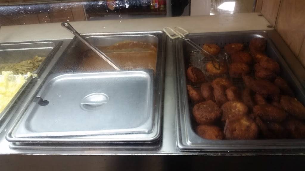 Copper Kettle | restaurant | 170 N Memphis St, Holly Springs, MS 38635, USA | 6625511022 OR +1 662-551-1022