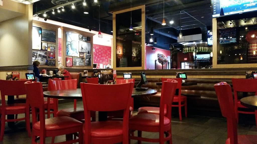 Red Robin Gourmet Burgers and Brews | restaurant | 3821 Boston St, Baltimore, MD 21224, USA | 4103272080 OR +1 410-327-2080
