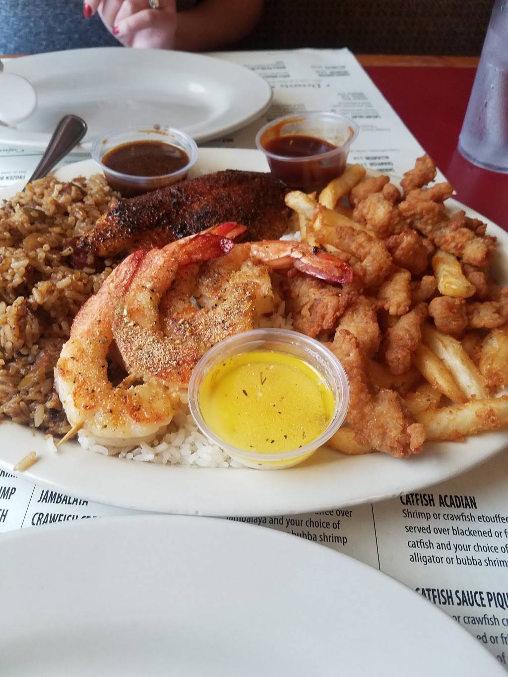 Cajun Connection | meal takeaway | 897 US-6, North Utica, IL 61373, USA | 8156679855 OR +1 815-667-9855