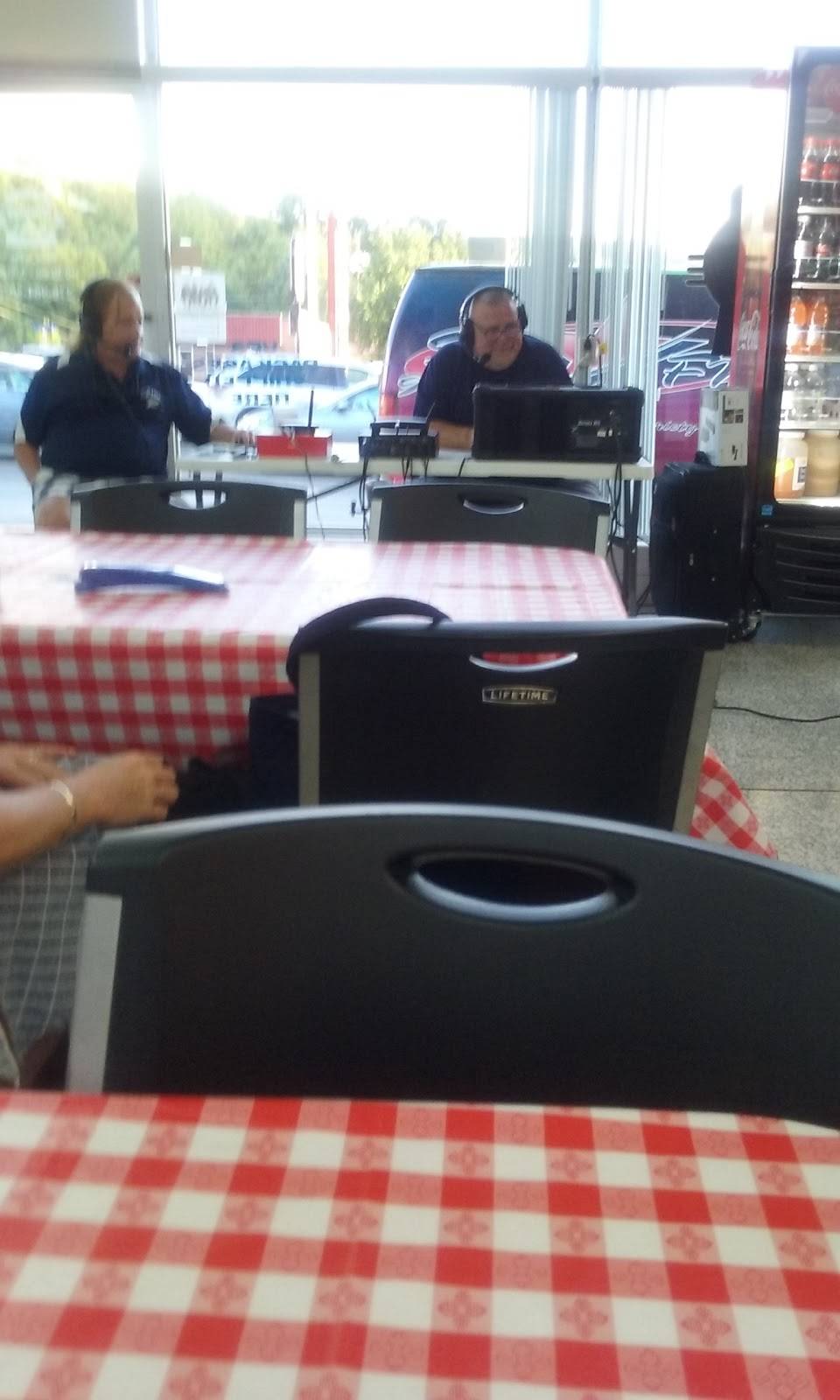 Sandys @Randys | restaurant | 3118 Cedar Valley Dr, Richlands, VA 24641, USA | 2769645077 OR +1 276-964-5077