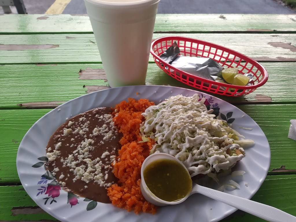 Tortas Y Tacos Dona Orlanda | restaurant | 37511 Lock St, Dade City, FL 33523, USA | 3524244371 OR +1 352-424-4371