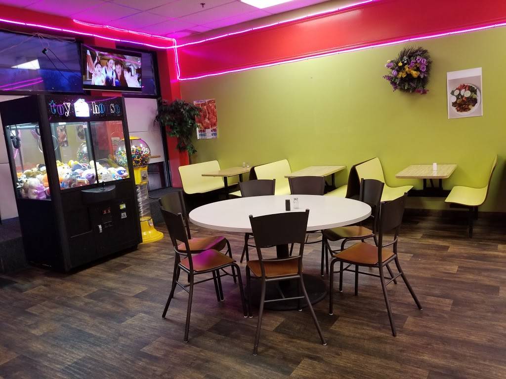 CROWN FRIED CHICKEN | restaurant | 292 St John St, Portland, ME 04102, USA | 2075361723 OR +1 207-536-1723