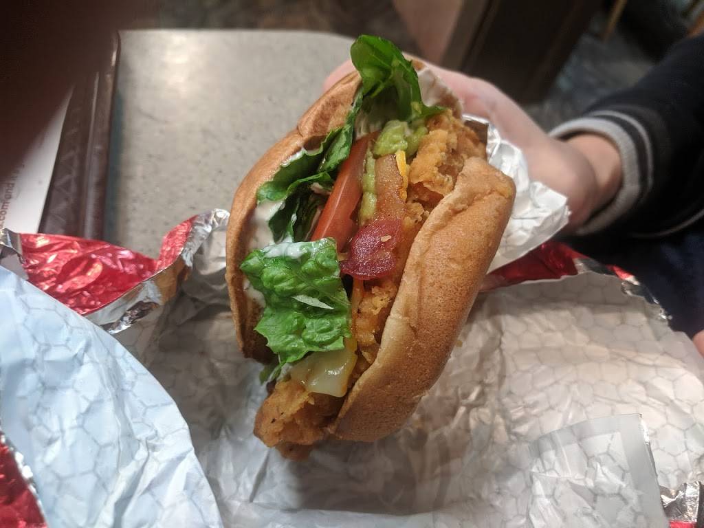 Wendys | restaurant | 9346 WI-16, Onalaska, WI 54650, USA | 6087815560 OR +1 608-781-5560