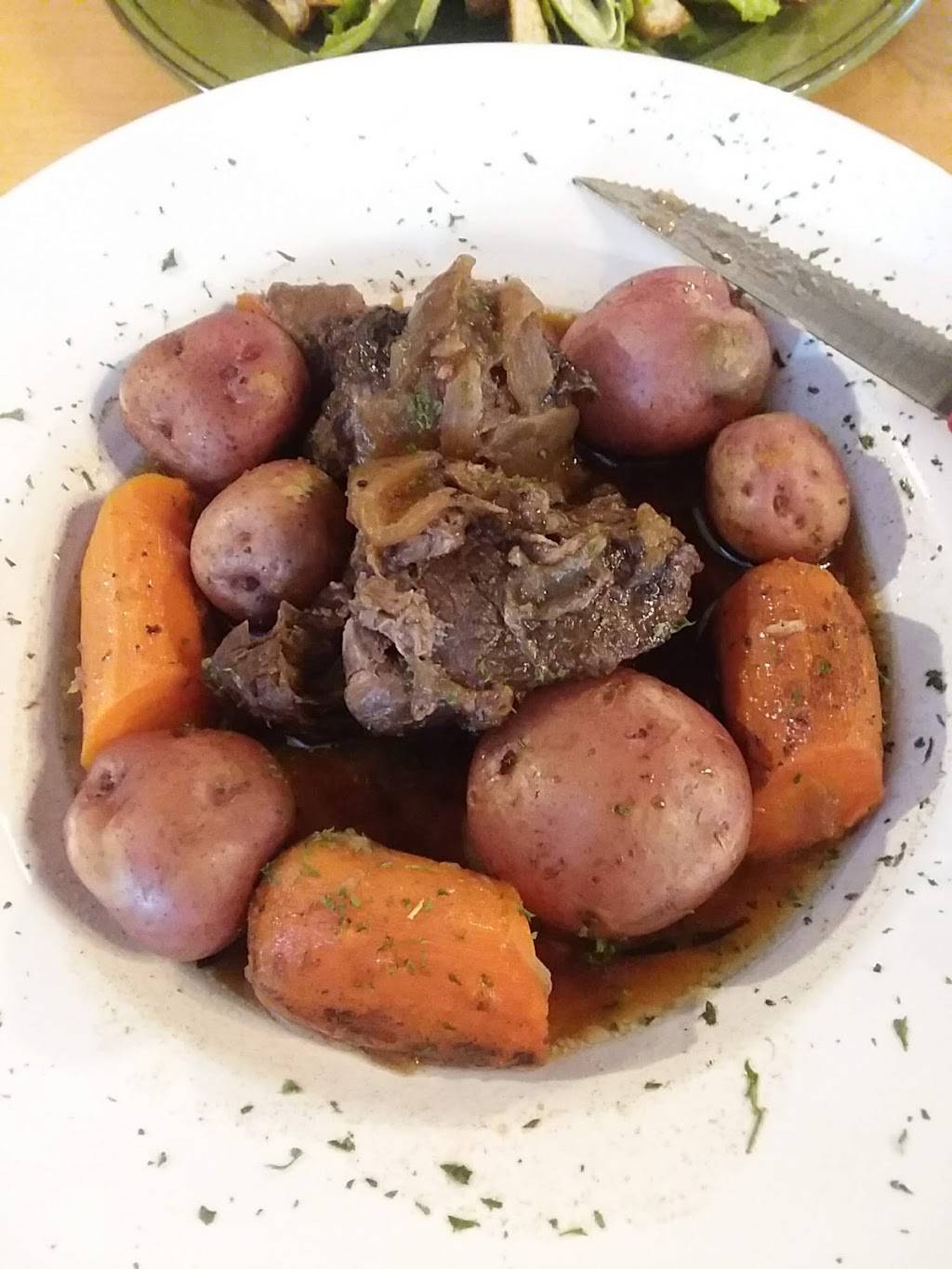 Mad Moose Saloon | restaurant | 39 N Washington St, North Attleborough, MA 02760, USA | 5086956701 OR +1 508-695-6701