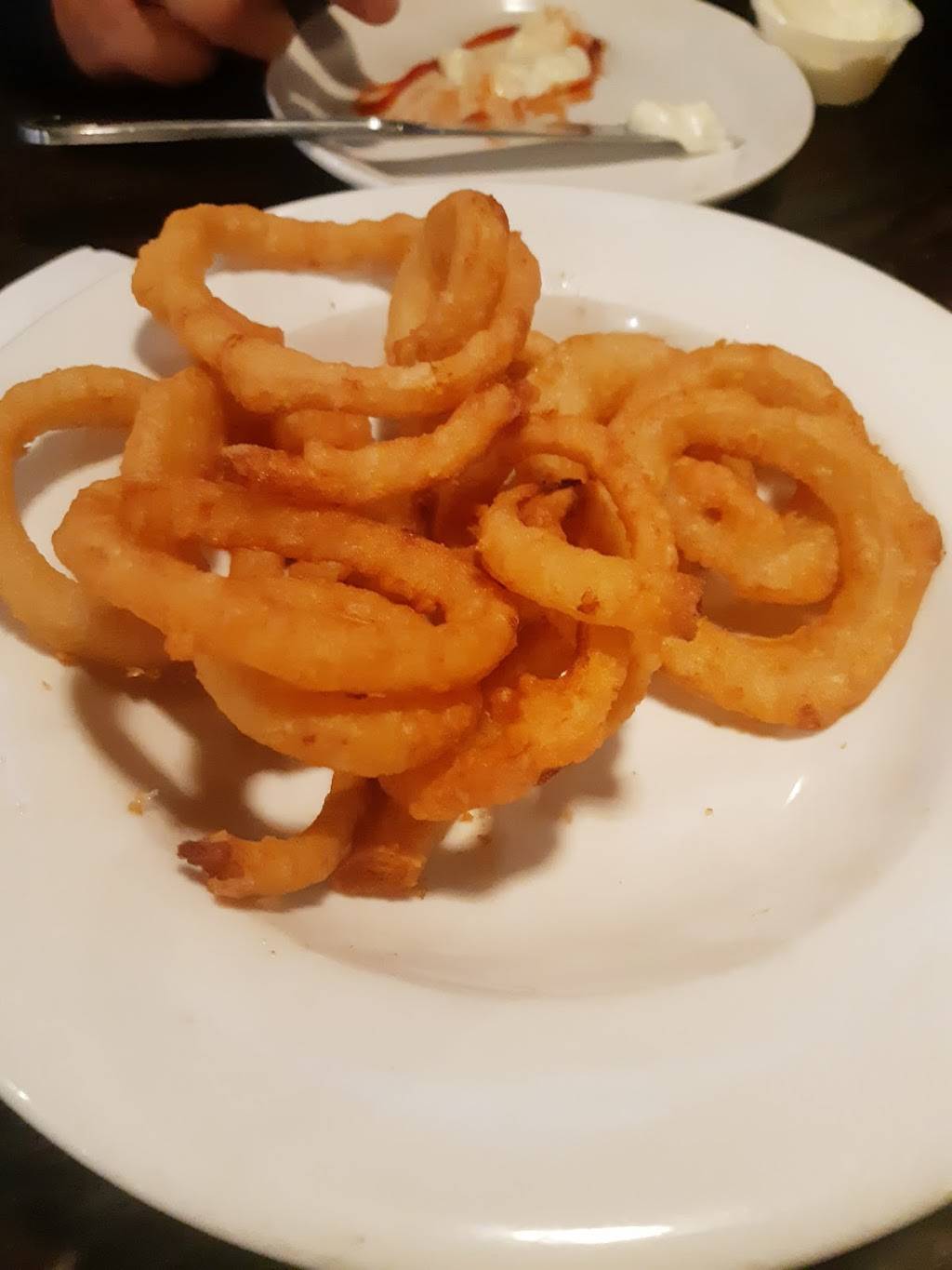 Kerr St. Pub & Grill | restaurant | 580 Kerr St, Oakville, ON L6K 3C7, Canada | 2898371353 OR +1 289-837-1353