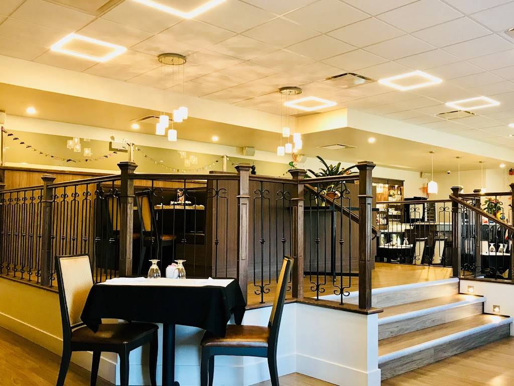 Restaurant Au Petit Palace | restaurant | 204 Rue Masson, Sainte-Thècle, QC G0X 3G0, Canada | 4182892939 OR +1 418-289-2939