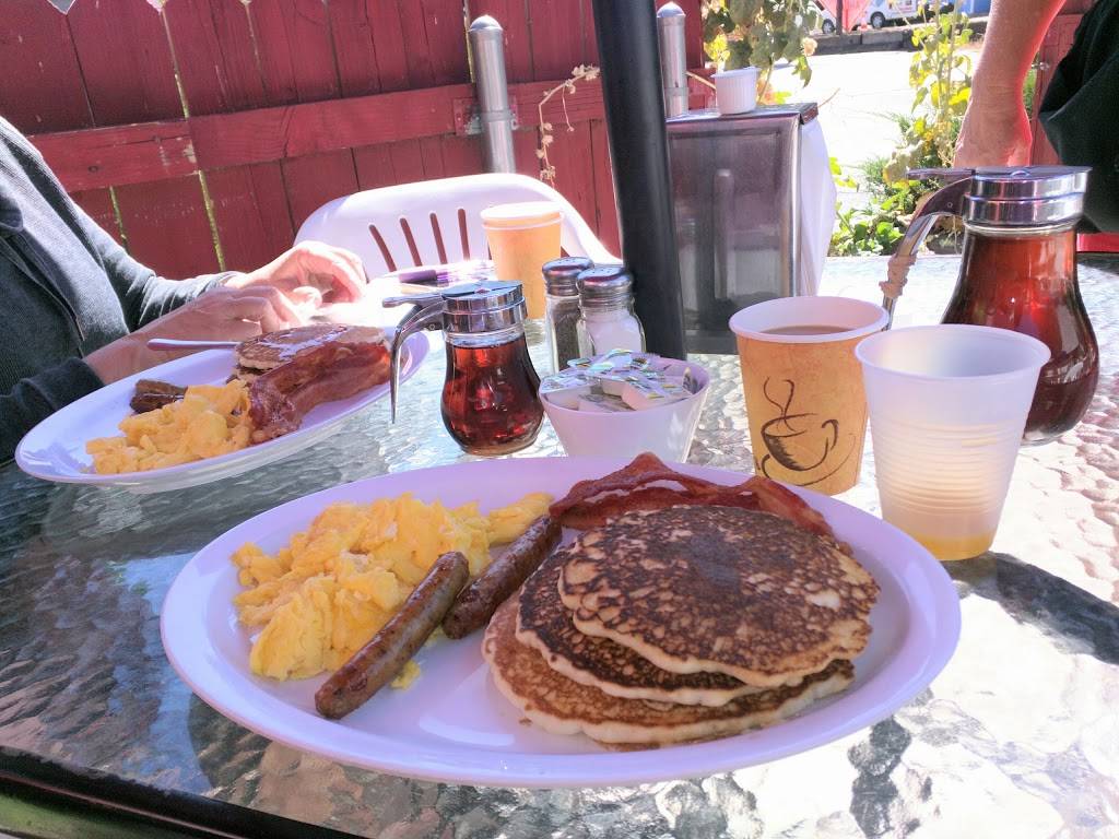 Broadway Cafe | cafe | 1117 W Big Bear Blvd, Big Bear, CA 92314, USA | 9095857682 OR +1 909-585-7682