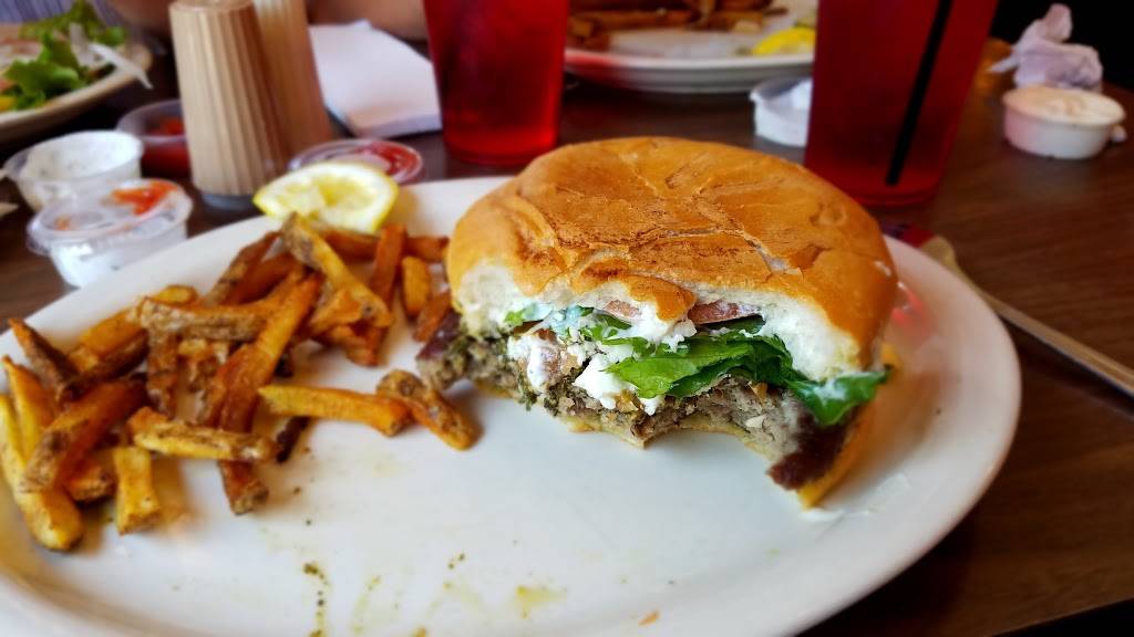 KC Smoke Burger Group | restaurant | 1610 W 39th St, Kansas City, MO 64111, USA | 8169314455 OR +1 816-931-4455