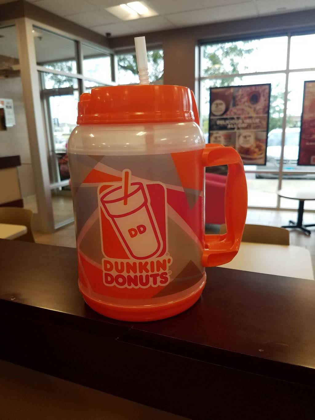 Dunkin Donuts | cafe | 7086 183rd St, Tinley Park, IL 60477, USA | 7084440800 OR +1 708-444-0800