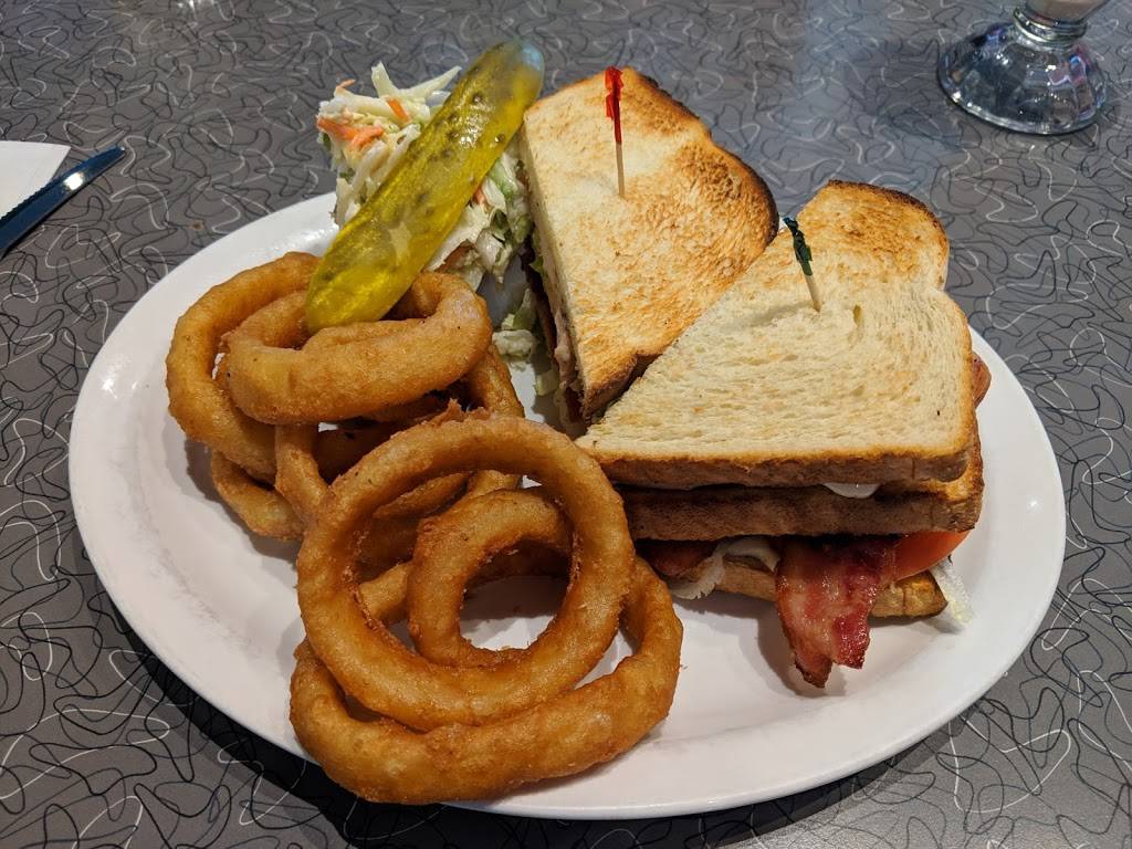 Zaks Diner Kanata | restaurant | 499 Terry Fox Dr, Kanata, ON K2T 1H7, Canada | 6134355483 OR +1 613-435-5483