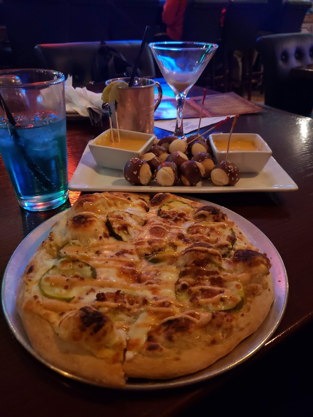 Niche Bar & Lounge | restaurant | 112 N Washington St, Owosso, MI 48867, USA | 9892728789 OR +1 989-272-8789