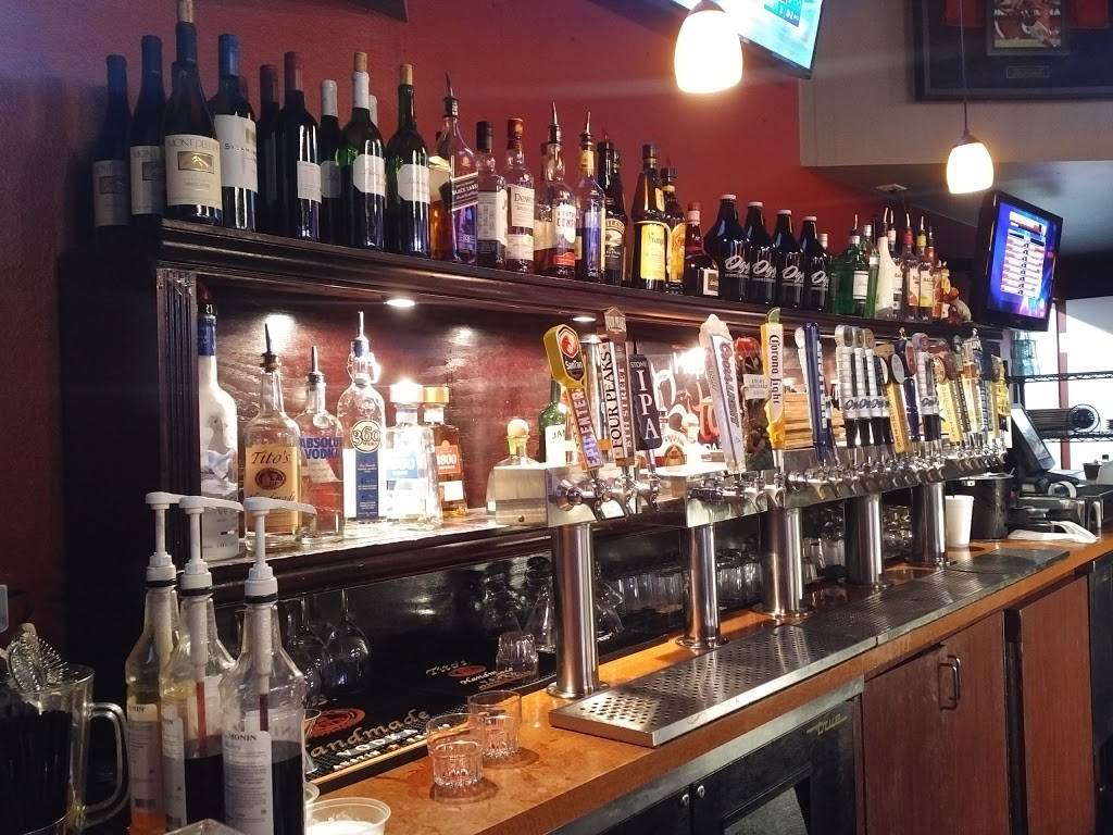 Oggis Sports | Brewhouse | Pizza | restaurant | 6681 W Beardsley Rd, Glendale, AZ 85308, USA | 6235668080 OR +1 623-566-8080