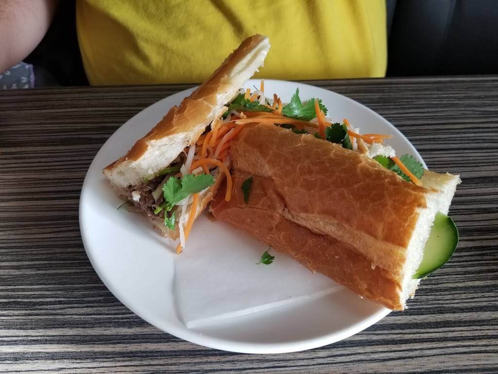 Metro Noodle and Boba | restaurant | 635 N Main St, Corona, CA 92880, USA | 9514273422 OR +1 951-427-3422