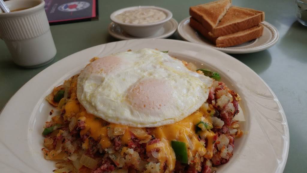 Louies Ham & Corned Beef | restaurant | 165 S Main St, Mt Clemens, MI 48043, USA | 5864636668 OR +1 586-463-6668