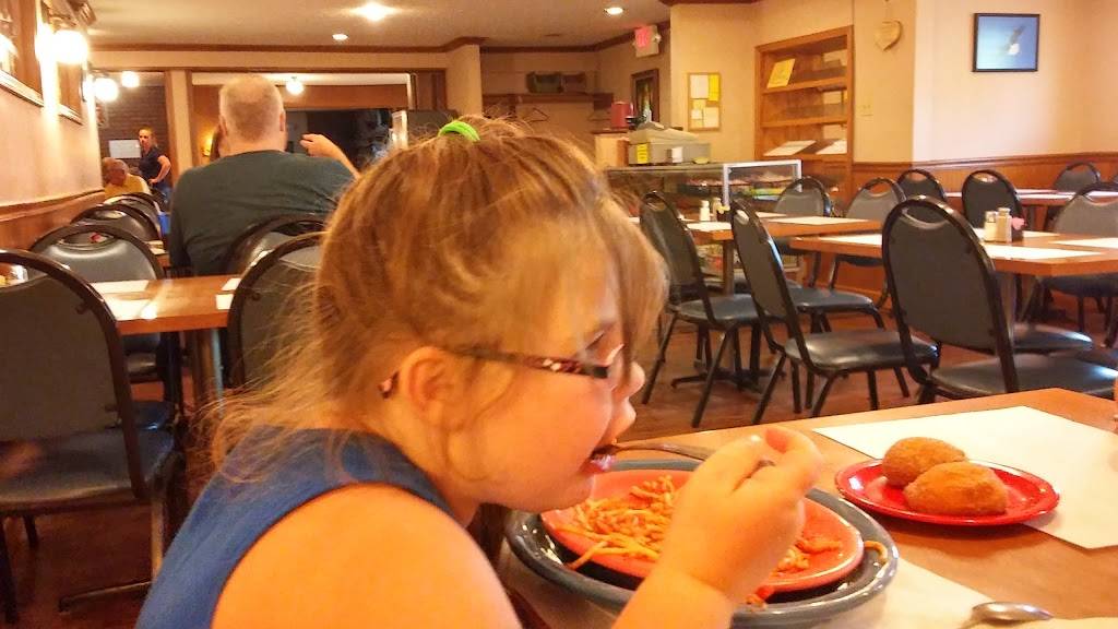 Jacksons Family Restaurant | restaurant | 1058 Indianapolis Rd, Greencastle, IN 46135, USA | 7656534302 OR +1 765-653-4302