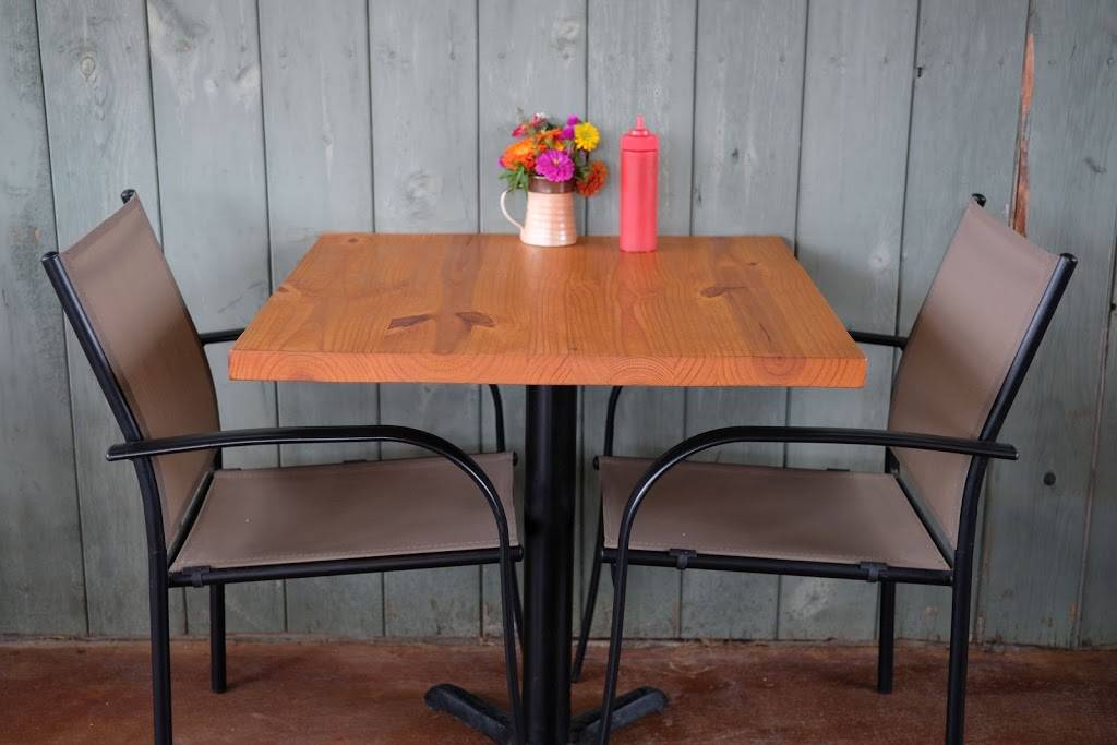 Red Wagon Bar-B-Que | restaurant | 169 Halbert Ln, Waco, TX 76705, USA | 2548292277 OR +1 254-829-2277