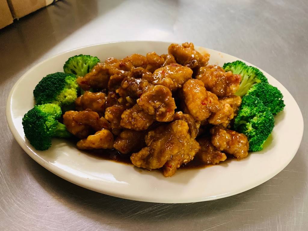 China House | restaurant | 118 2nd St, Coralville, IA 52241, USA | 3193388885 OR +1 319-338-8885