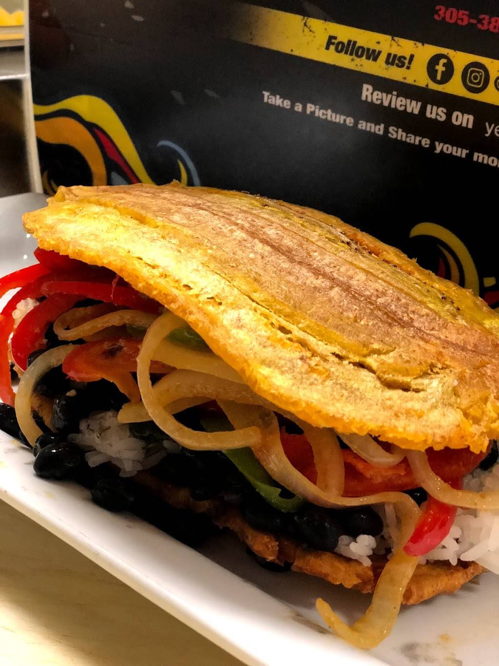 URBAN, Restaurante | restaurant | 18505 NW 75th Pl, Hialeah, FL 33015, USA | 3053815045 OR +1 305-381-5045