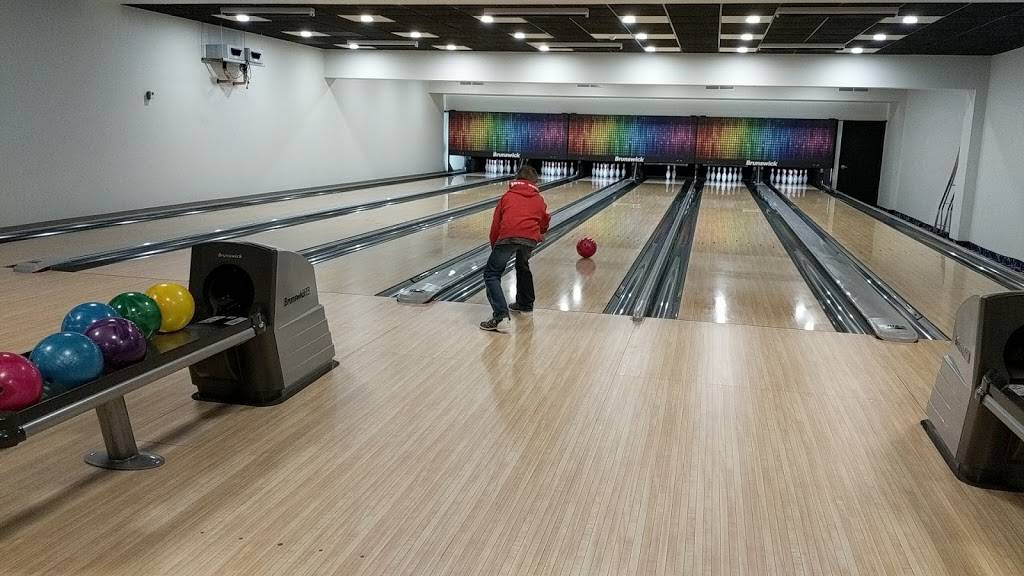 The Fort Fun Centre | restaurant | 689 Texas Rd, Amherstburg, ON N9V 3R3, Canada | 5197364382 OR +1 519-736-4382