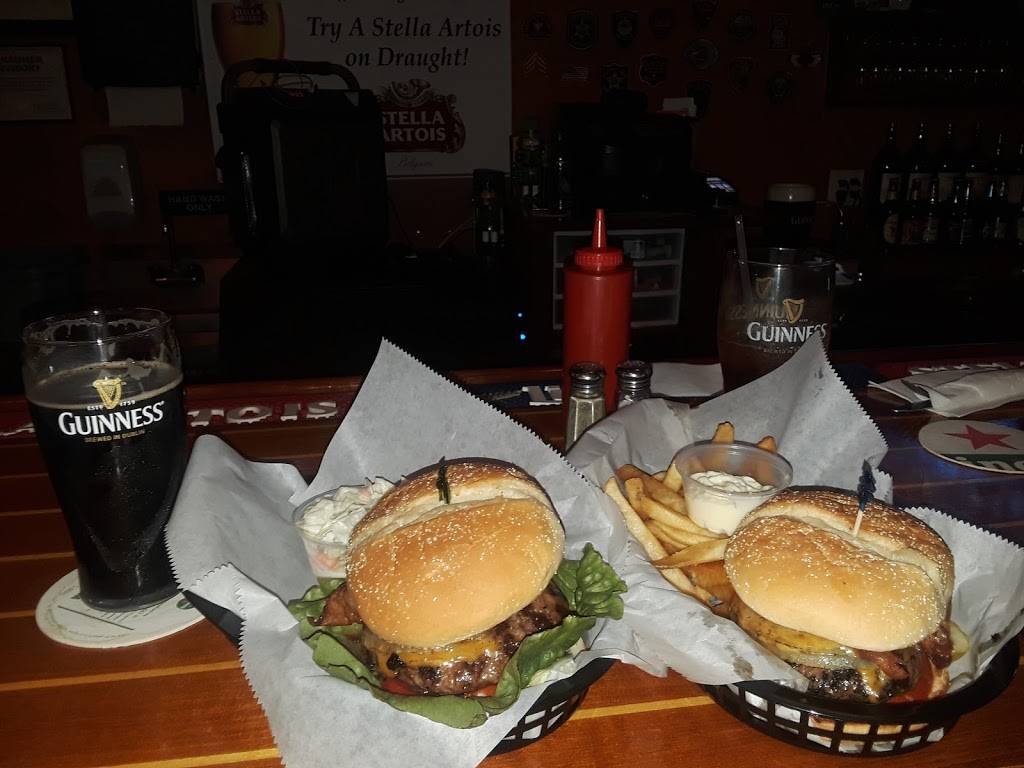 JJ Mannings | restaurant | 740 S Fleming St, Sebastian, FL 32958, USA | 7725891238 OR +1 772-589-1238