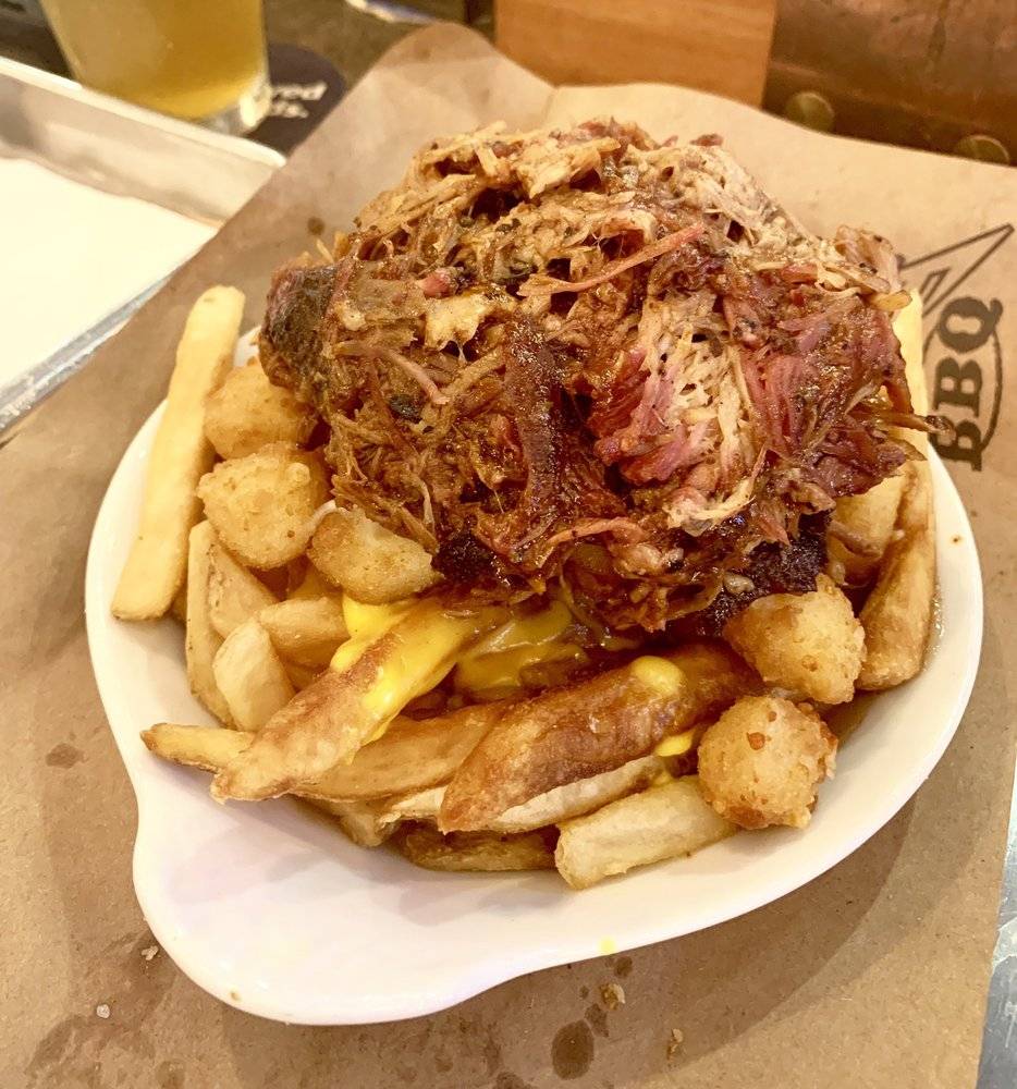 Juicy Lucy BBQ | restaurant | 809 Father Capodanno Blvd, Staten Island, NY 10305, USA | 7189795829 OR +1 718-979-5829