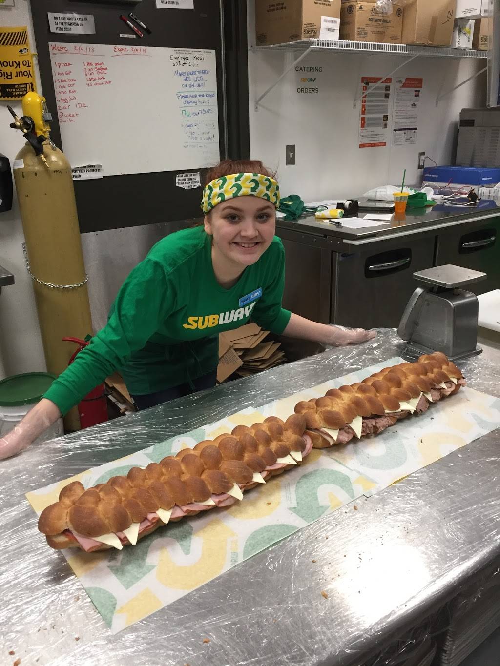 Subway | restaurant | 1150 129th Ave, Wayland, MI 49348, USA | 2697927984 OR +1 269-792-7984