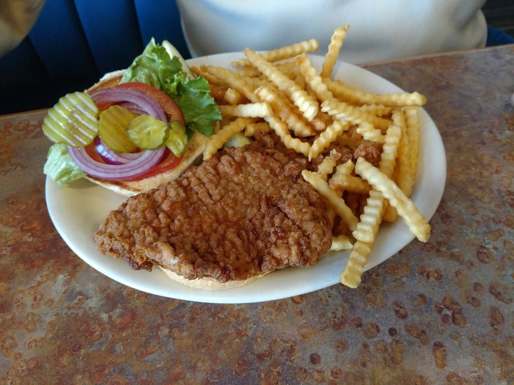 Grid Iron Grill & Sports Lounge | restaurant | 1121 E 2nd St, Webster City, IA 50595, USA | 5158322255 OR +1 515-832-2255