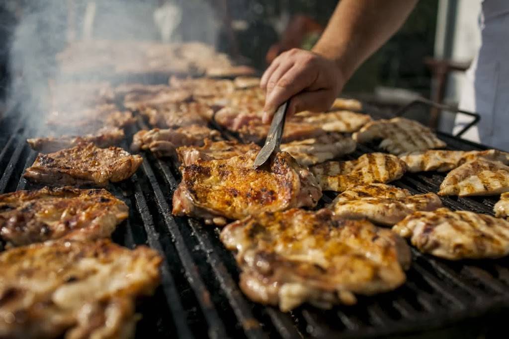 Soul Heaven BBQ | restaurant | 2337 N Sierra Way, San Bernardino, CA 92405, USA | 3109125225 OR +1 310-912-5225