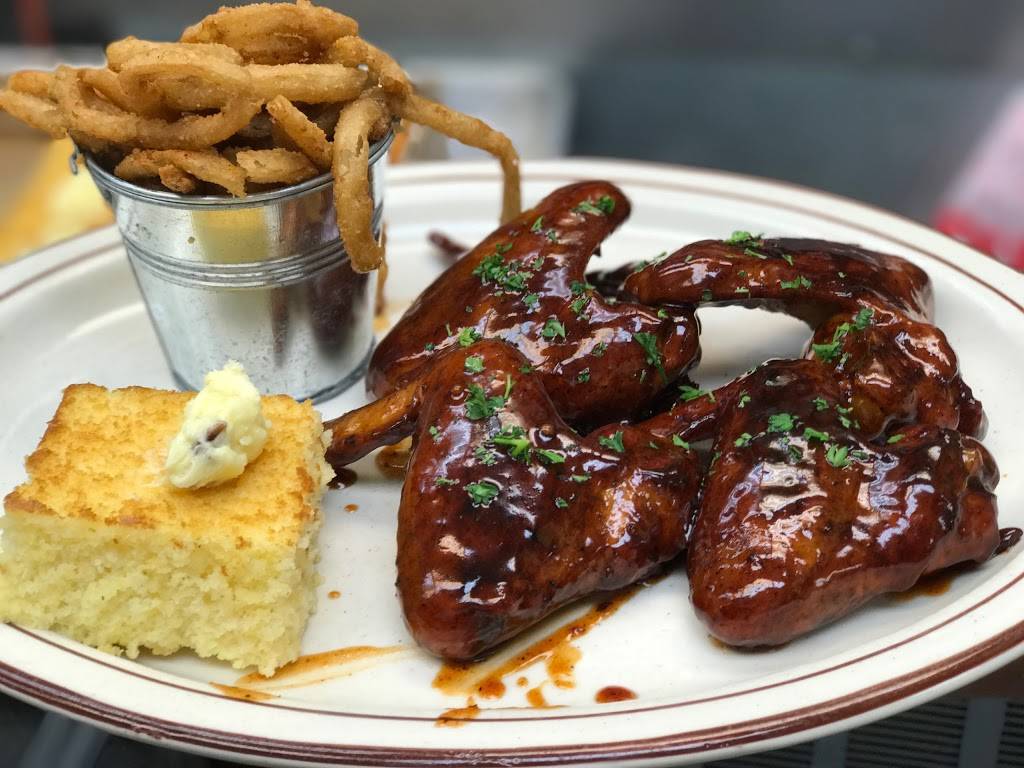 Flat Rock Wood Room | restaurant | 1501 Greenville Hwy, Hendersonville, NC 28792, USA | 8284351391 OR +1 828-435-1391